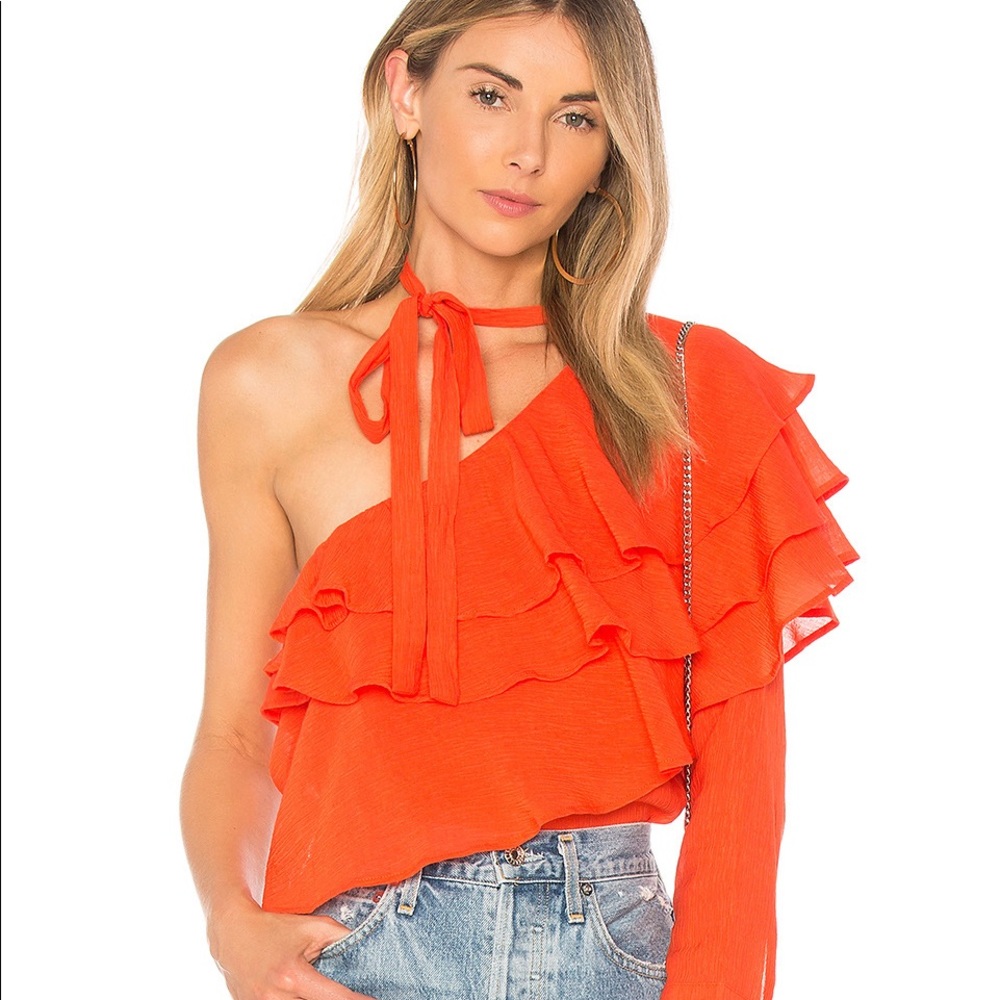 Line & Dot Phi Phi Top